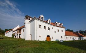 Residence Tvrz Skočice